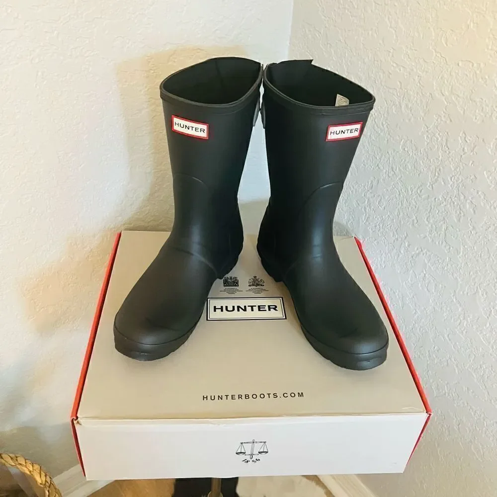 HUNTER Original Short‎ Back Adjustable Rain Boot, BLACK GRAY, Size 9, NWT